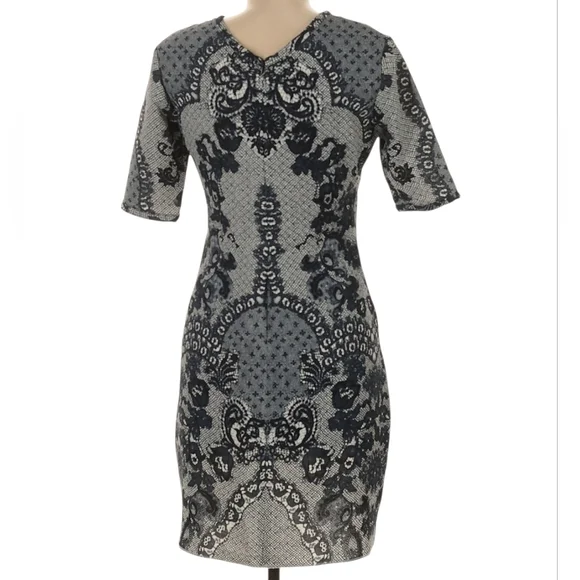 Anthropologie Yoana Baraschi fleuris Lace Sheath Dress, Size 6 - Picture 4 of 7